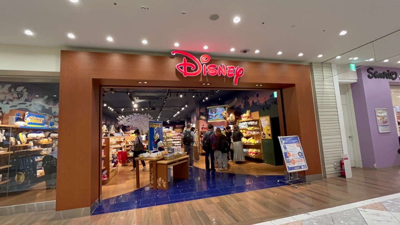 Disney Store สาขา Sunshine City Ikebukuro