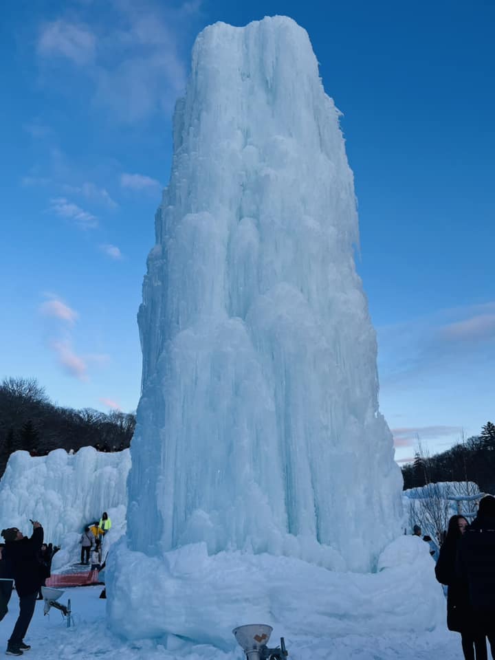 เทศกาลน้ำแข็งสุดอลังการ Lake Shikotsu Ice Festival