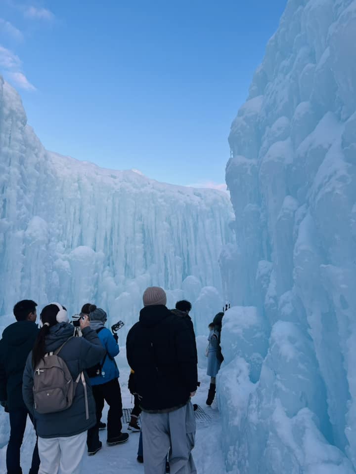 เทศกาลน้ำแข็งสุดอลังการ Lake Shikotsu Ice Festival