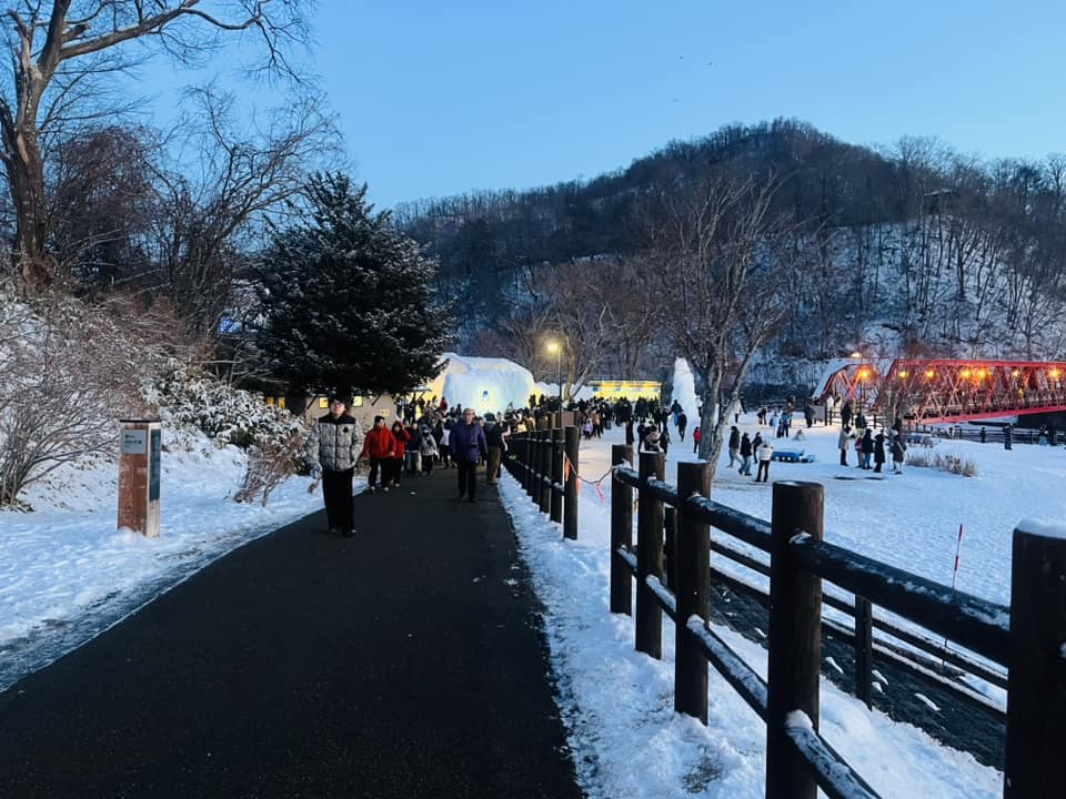 เทศกาลน้ำแข็งทะเลสาบชิโคสึ Lake Shikotsu Ice Festival จองตั๋วออนไลน์ล่วงหน้า