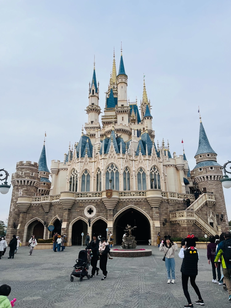 02BA0CFD-6299-4F12-9BE6-02F126E90B19