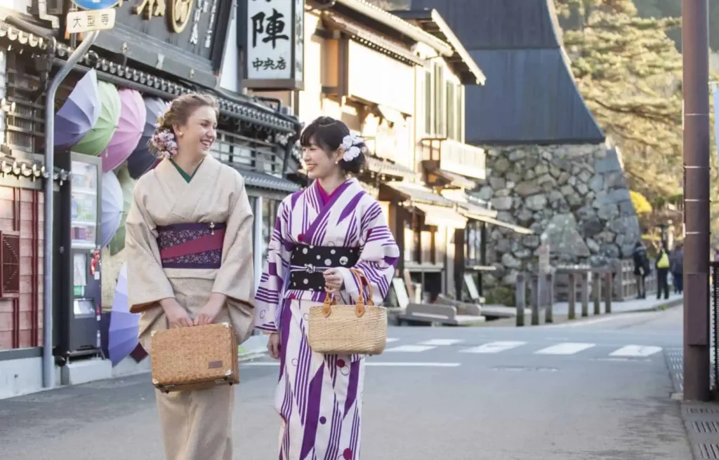 Yakimono Walk &INAX Live Museum