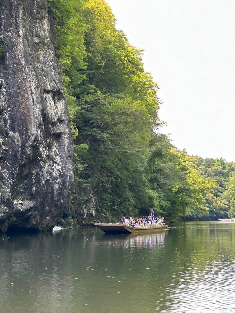 Geibikei Gorge เกบิเคย์ หุบเขาสวยแห่งอิวาเตะ ล่องเรือชมธรรมชาติแบบญี่ปุ่น